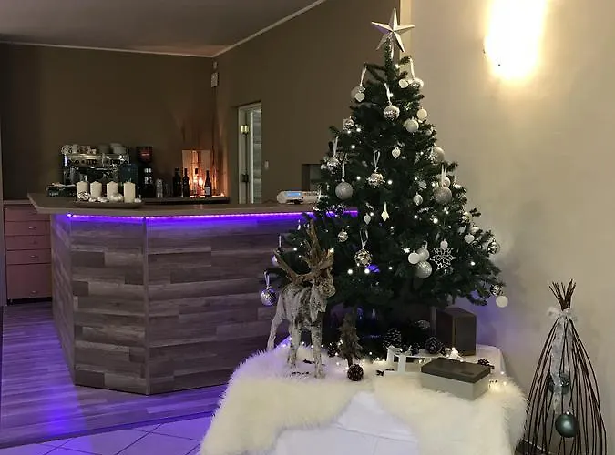 Siraly Panzio Topart Bed & Breakfast Tata